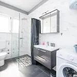 Apartman With Parking Space - 24646 Zára