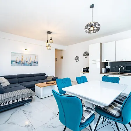 With Parking Space - 24646 Апартаменты
