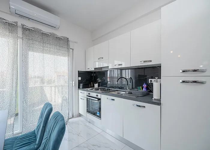 Appartamento With Parking Space - 24646